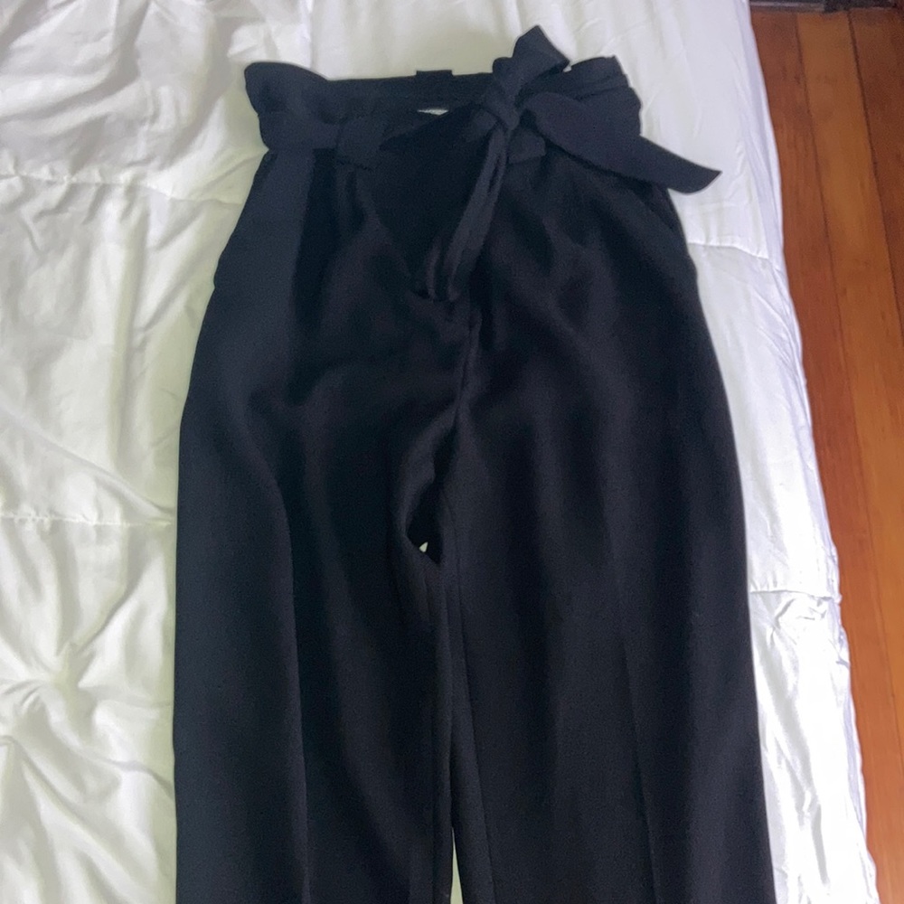 Express black skinny dress pants with tie belt
